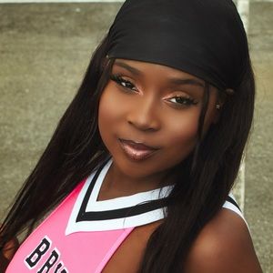 Meet your Posher, Jade